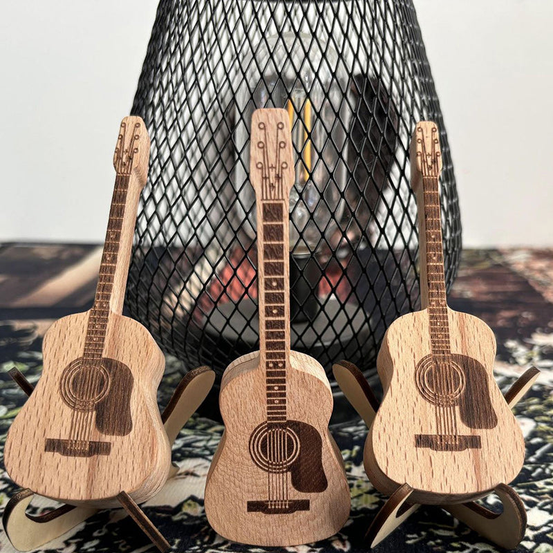 Gitaar Houten kerstcadeau: gesneden plectrumdoos