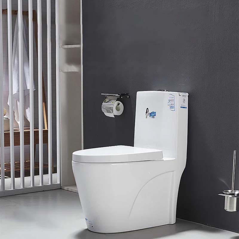 Krachtige toiletpotreiniger voor vergeling en kalkaanslag