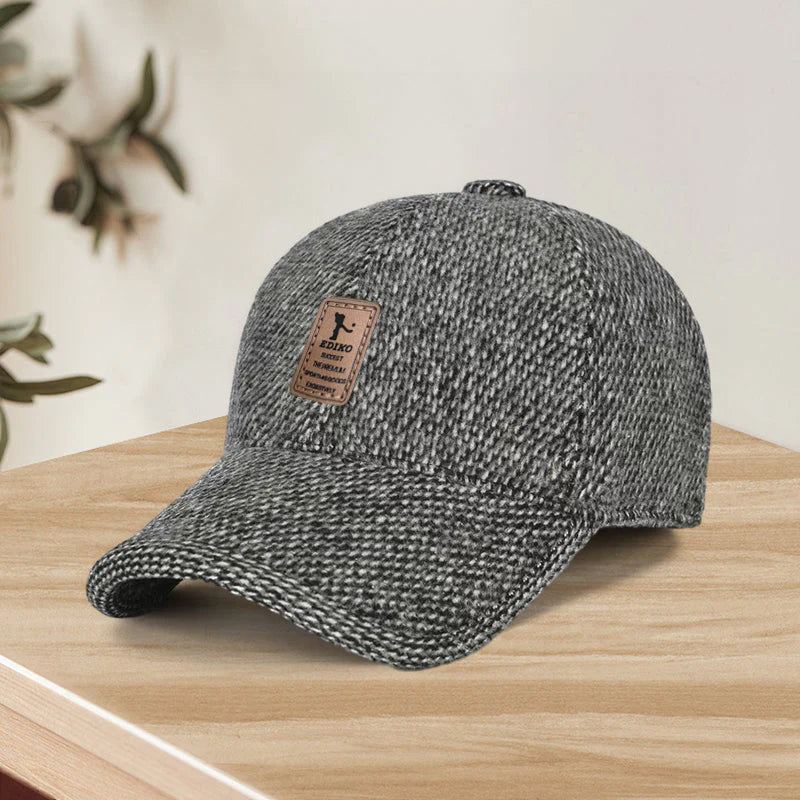 Winterbaseballpet met oorwarmers