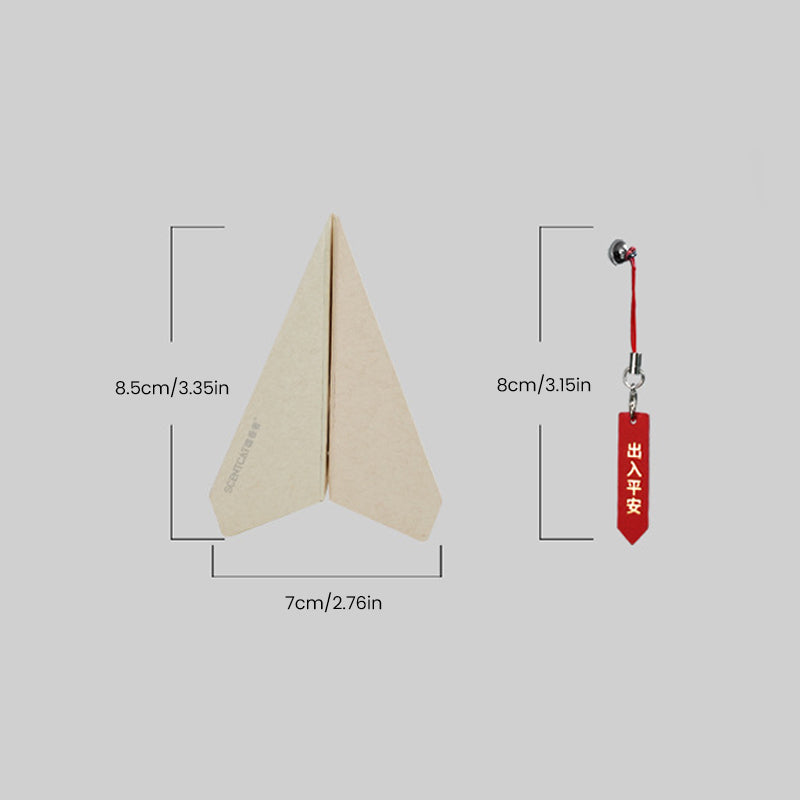Aromatherapie hanger in de vorm van een papieren vliegtuigje