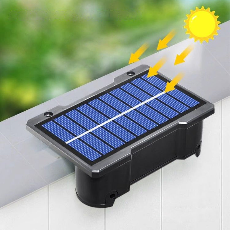 Waterdichte buitenwandlamp op zonne-energie