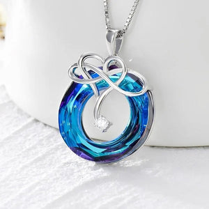 Love Eternity ketting en oorbellen