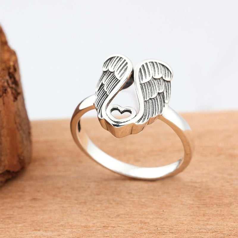 Sterling zilveren ring met engelen hart