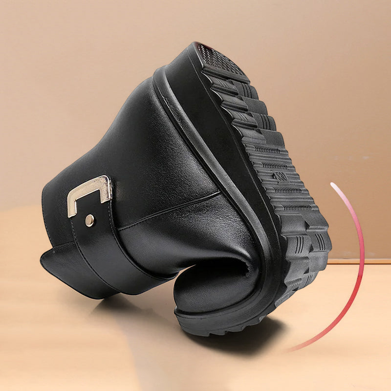 Fluwelen laarzen met metalen gesp