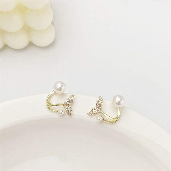 Oorknopjes met zeemeerminparel