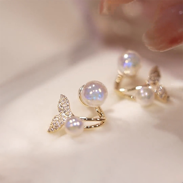 Oorknopjes met zeemeerminparel