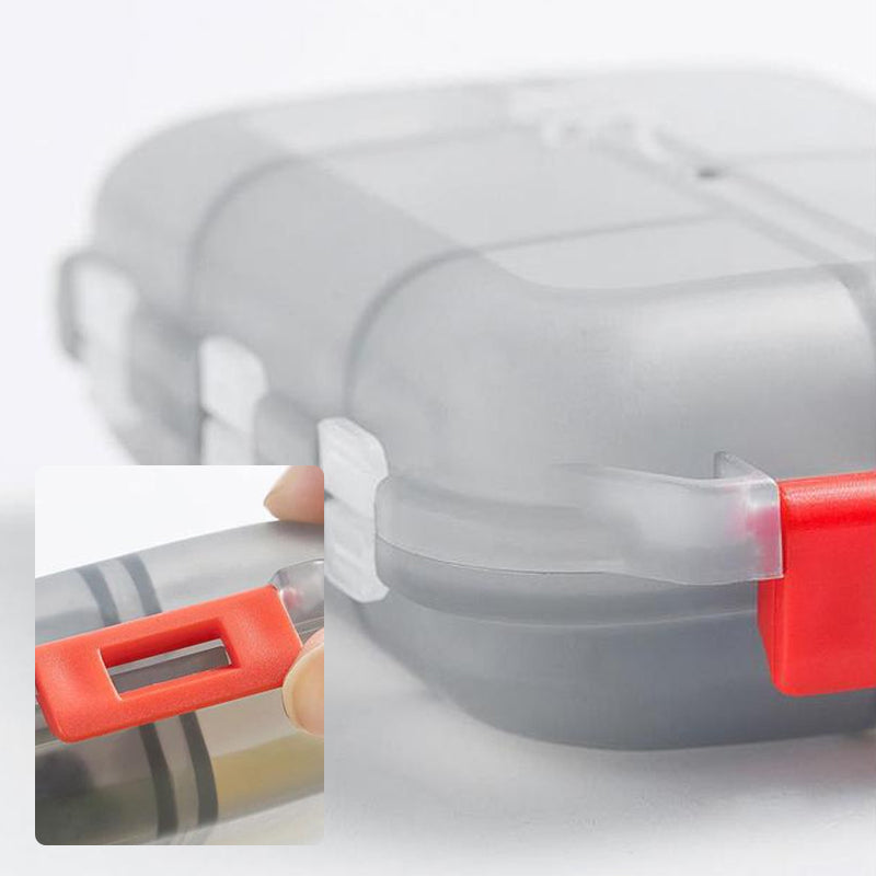 Draagbare pillenorganizer met labels