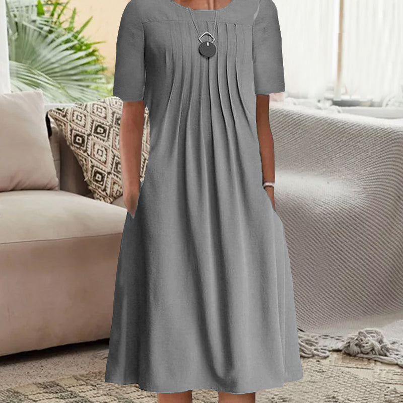 Effen geplooide jurk met ronde hals