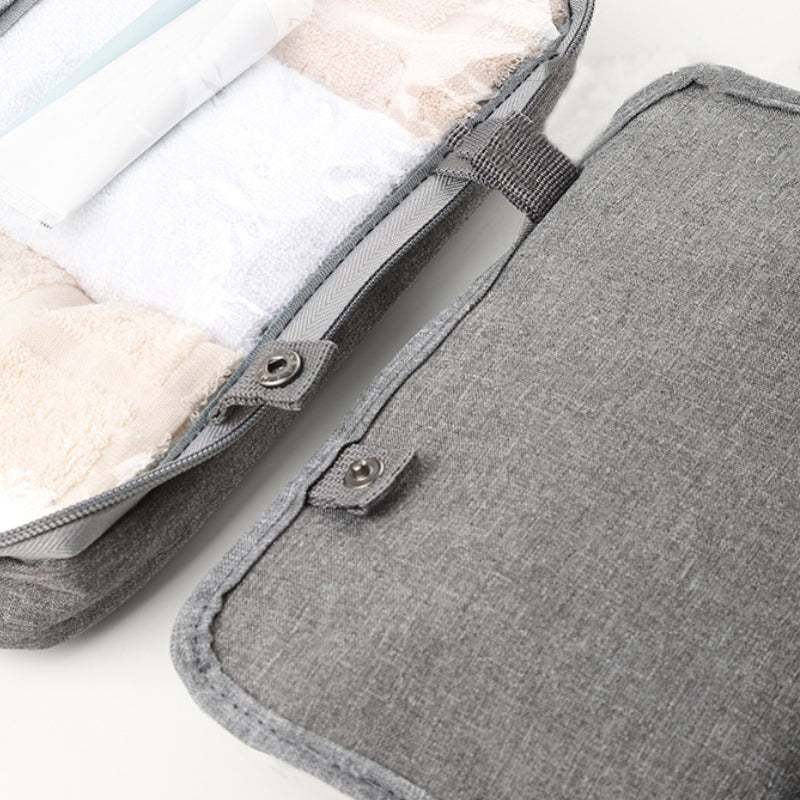 Perfect voor op reis - toilettas voor dames met ophanghaak