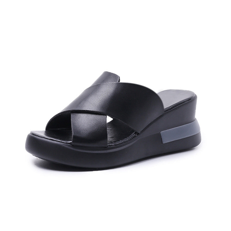 Damespantoffels en sandalen met open teen en vismond