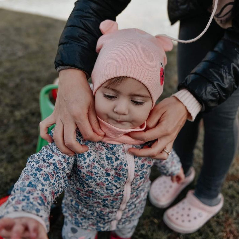 Set babymutsjes en sjaals