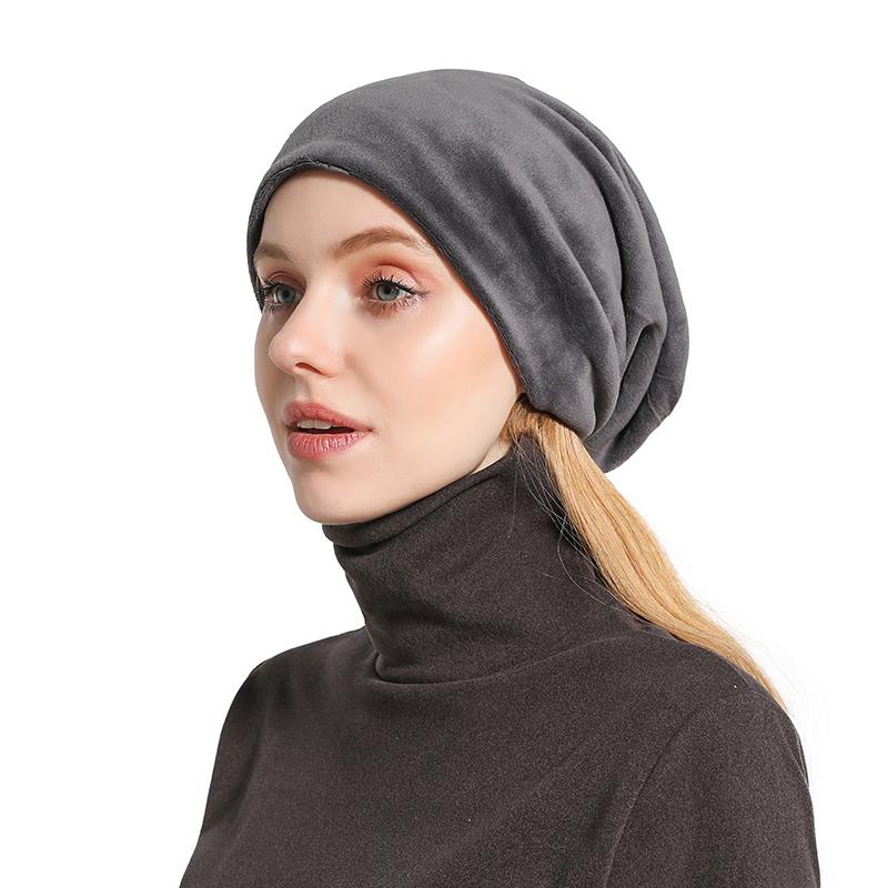 Zachte winter muts met strass steentjes