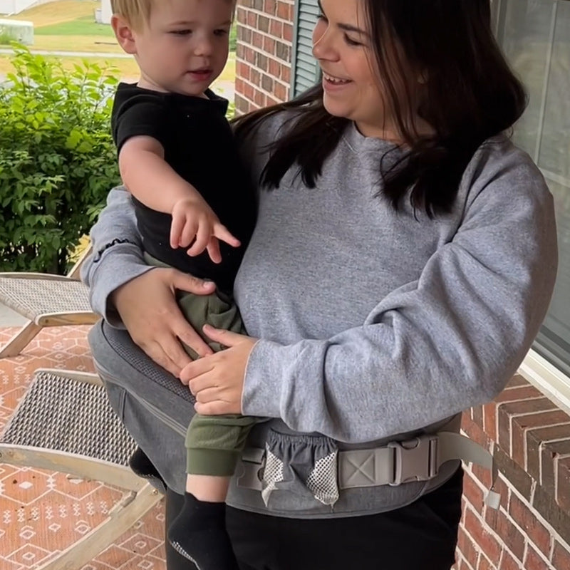 Baby's Bonding Carrier