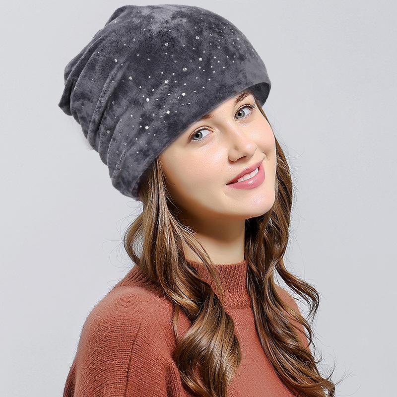 Zachte winter muts met strass steentjes