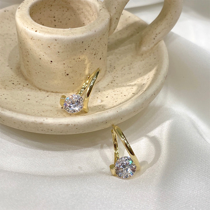 Ronde oorknopjes met diamant