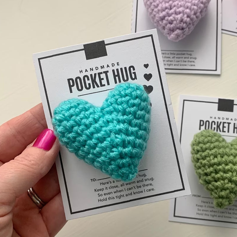 Pocket knuffel gehaakt hart klein geschenk