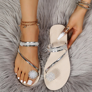 Platte sandalen met glanzende stras steentjes