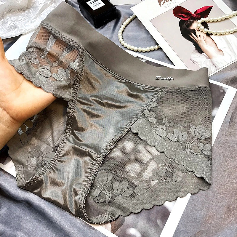 Satijnen kanten slipje