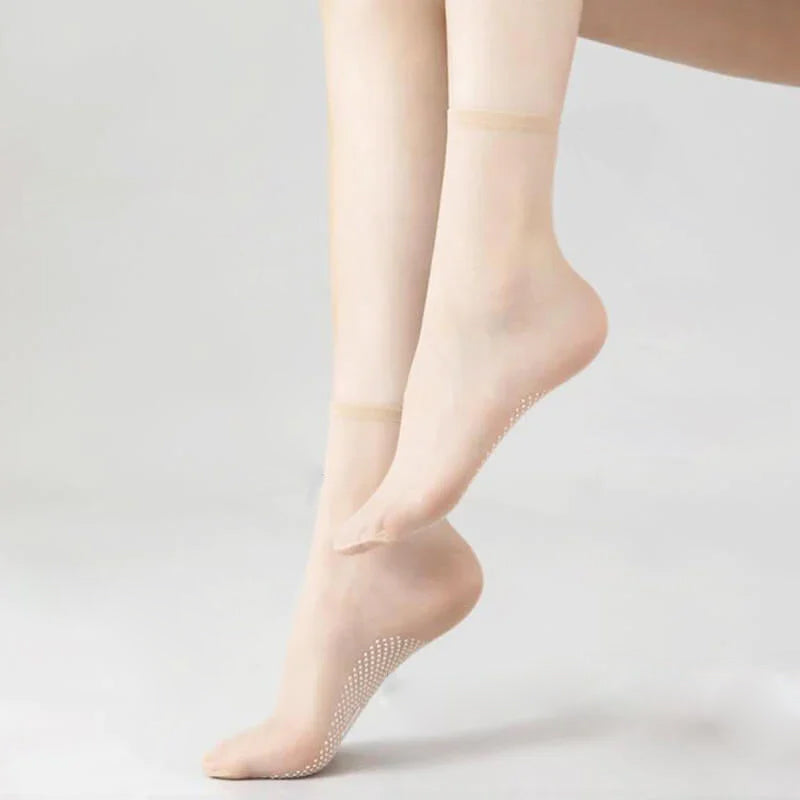 Invisible short stockings with non-slip rubber dots