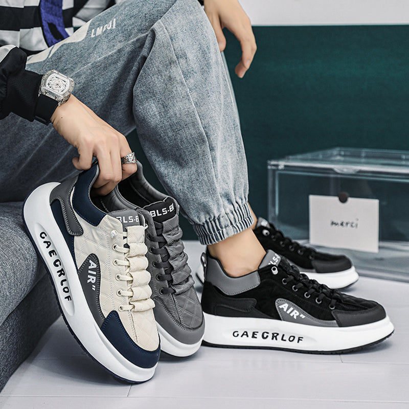 Stoffen sneakers met dikke zolen