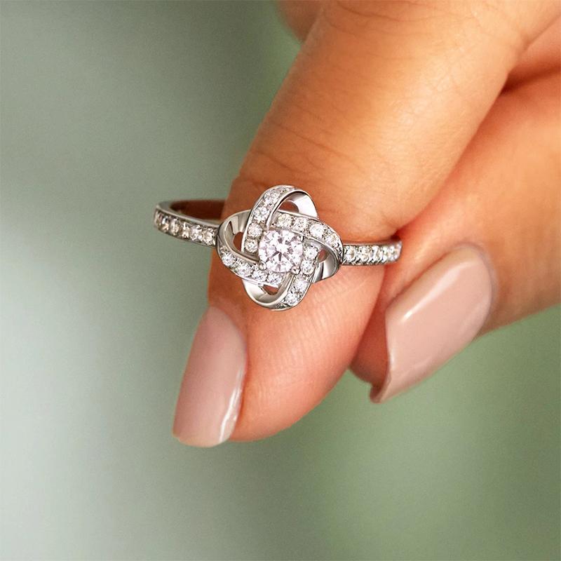 Eindeloze knoop vriendschapsring en ketting