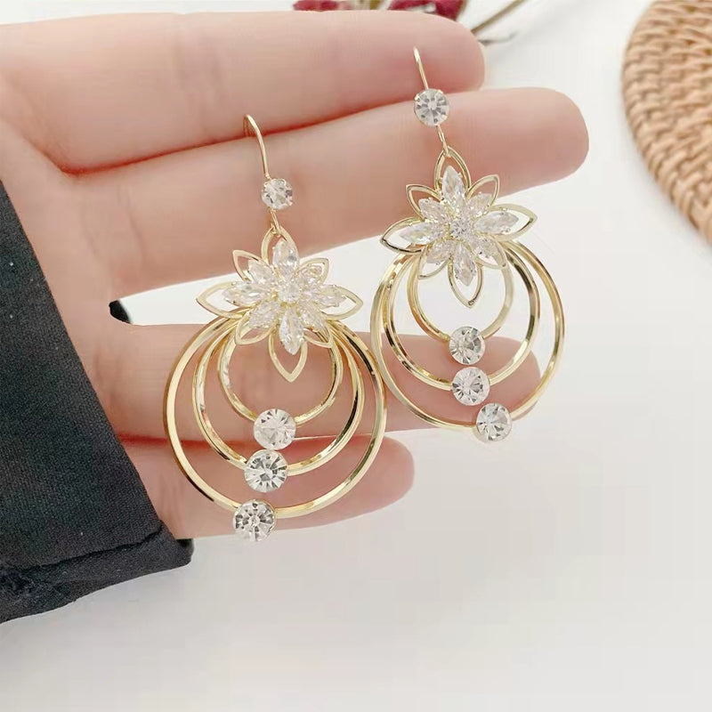 Crystal Lotus Drie Hoepel Oorbellen
