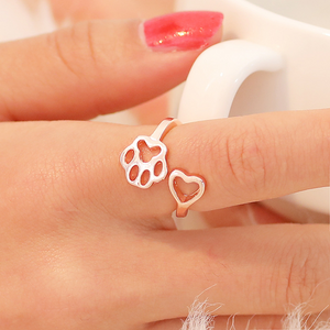 Uitgesneden hart hond poot ring