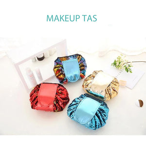 Make-uptasje in zeemeerminkleur