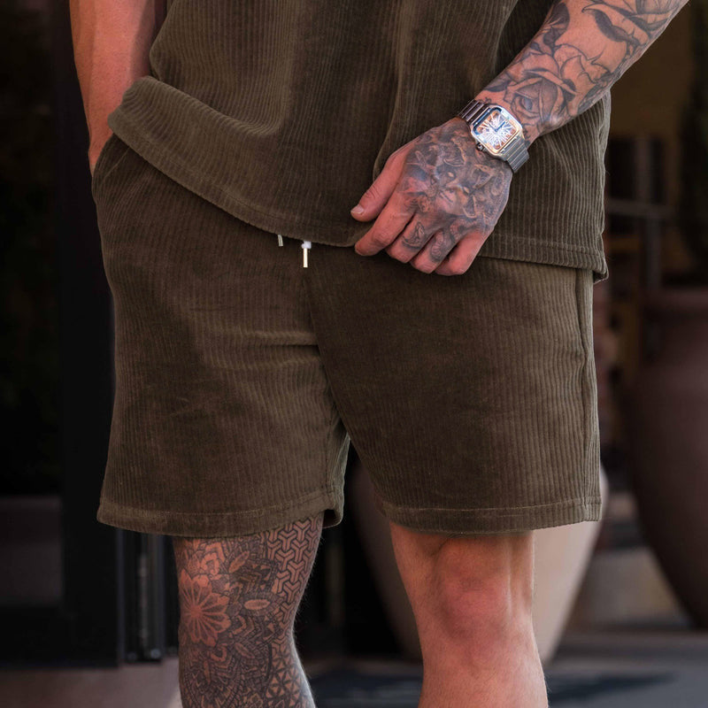 Eenvoudige herenshort van corduroy
