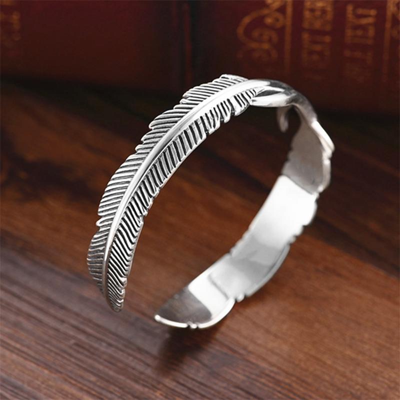 Zilveren veerarmband