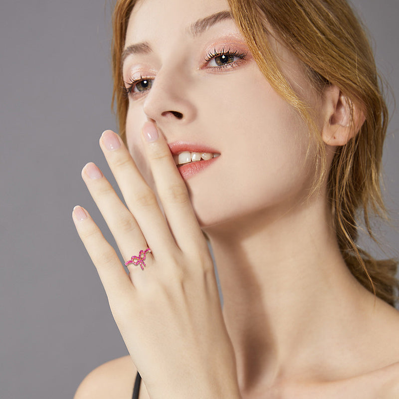 Damesring met strikgesp