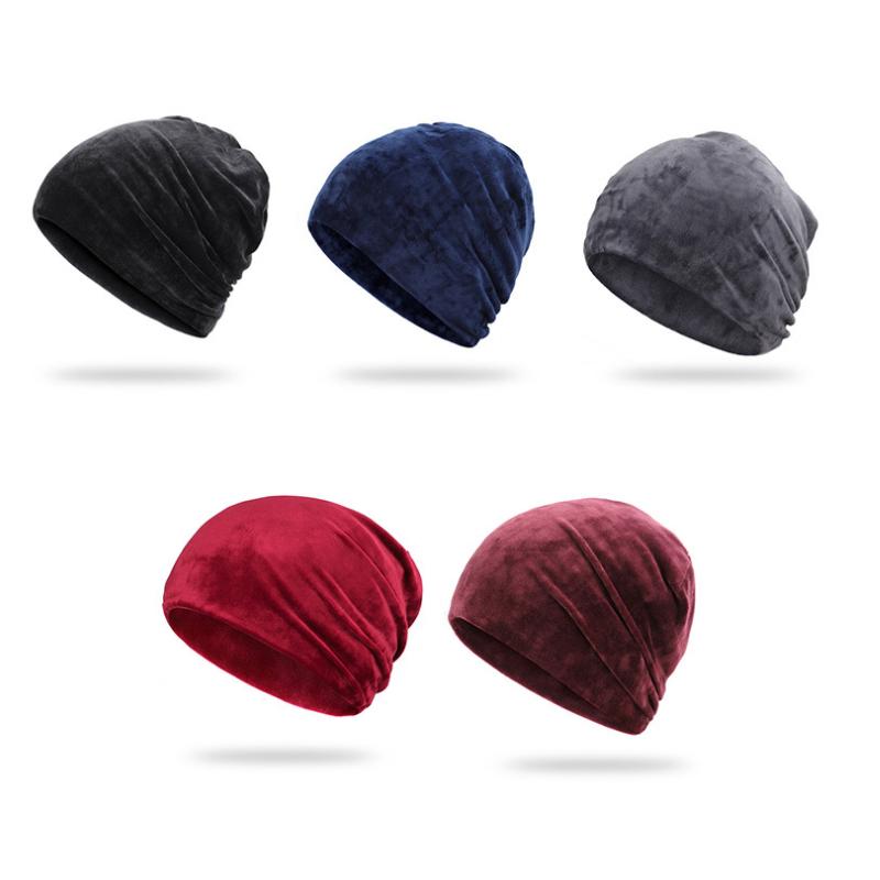 Zachte winter muts met strass steentjes