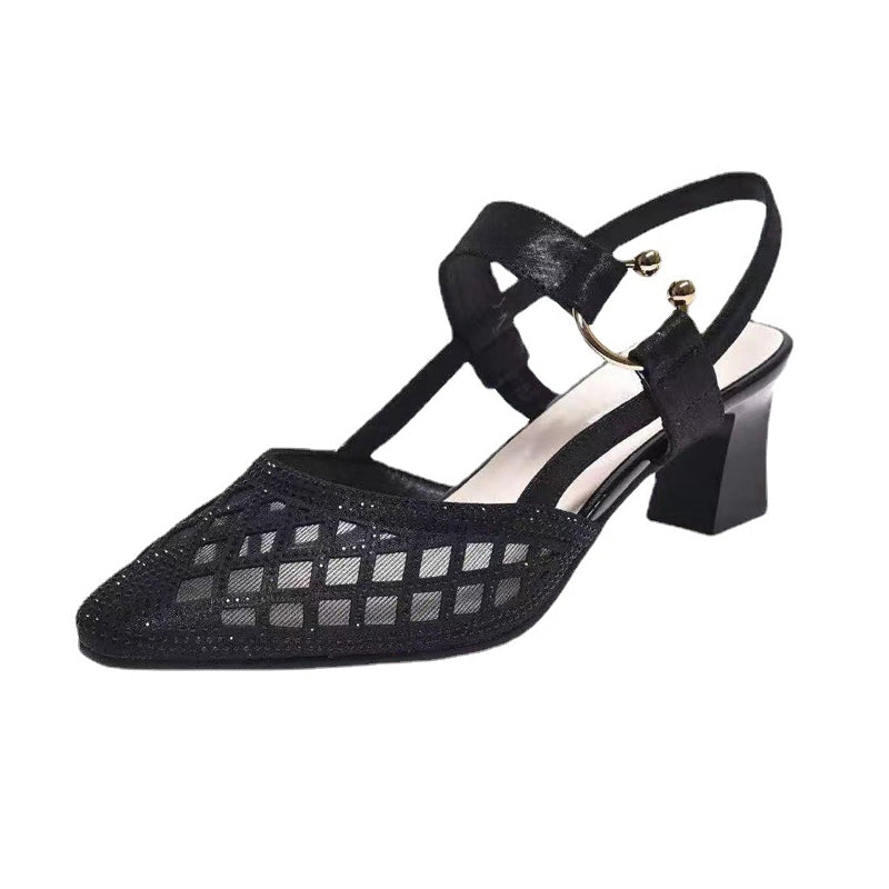 Sandalen met enkelbandje en strassteentjes met spitse neus