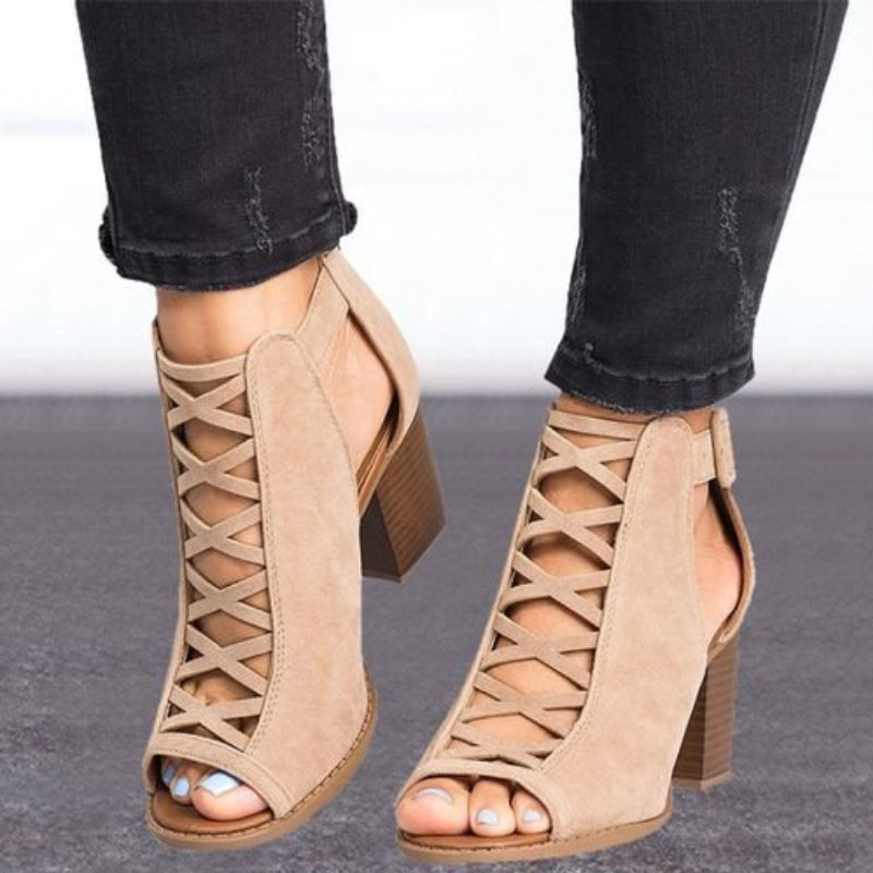 Hoge Romeinse sandalen met dikke hak en peeptoe