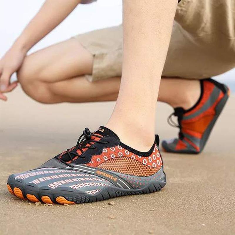 Nieuwe antislip aquaschoenen voor buiten