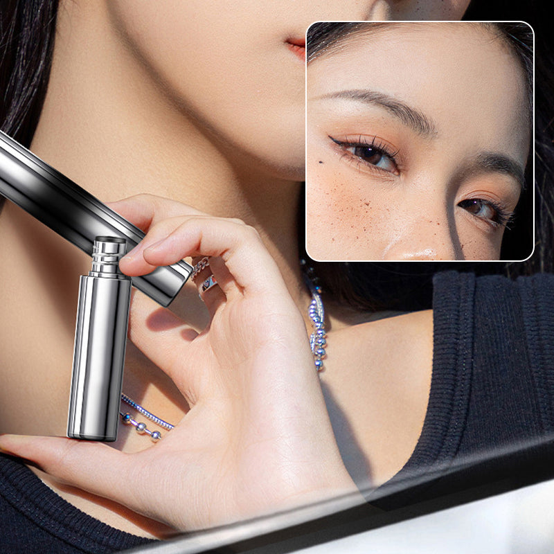 Waterproof en veegvaste mascara in metalen flessen