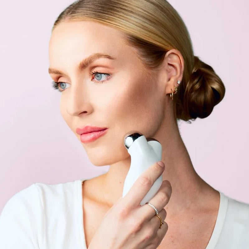 MICROCURRENT GEZICHTSCULPTEERAPPARAAT