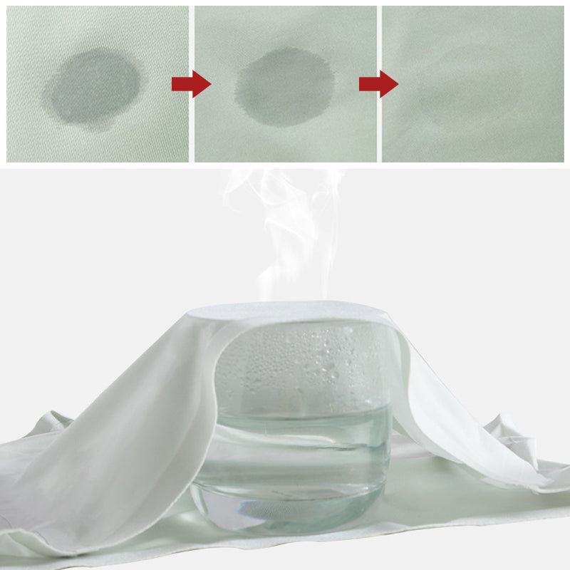 Doorschijnend ondergoed gemaakt van ijszijde