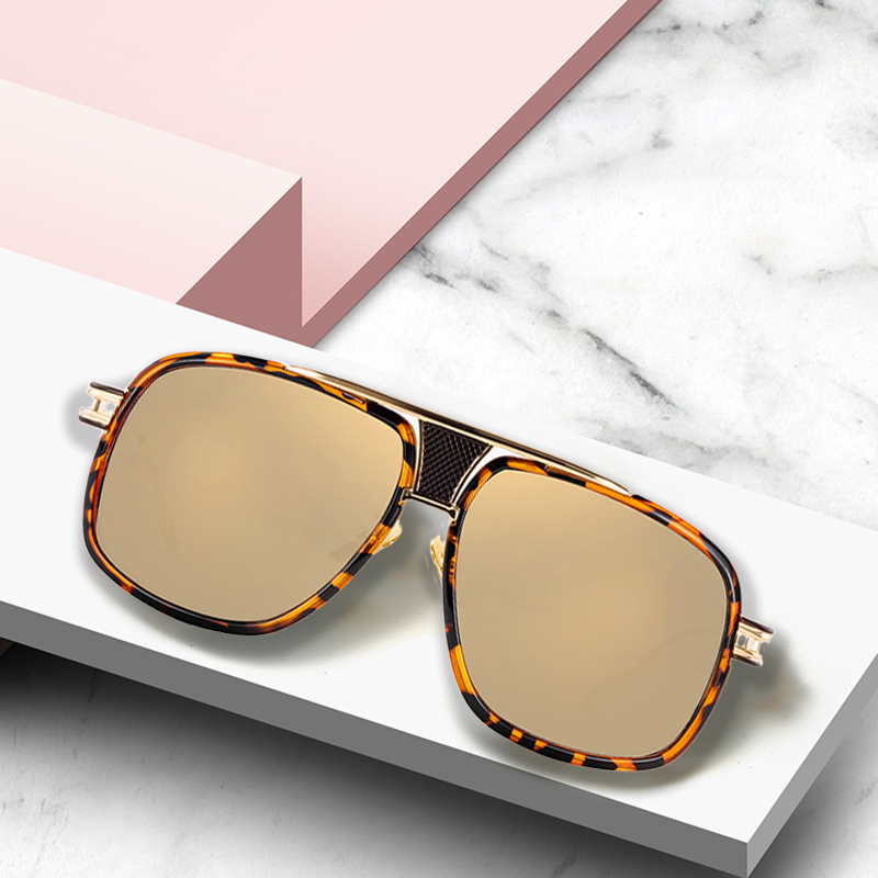 Vintage metalen zonnebril met groot montuur