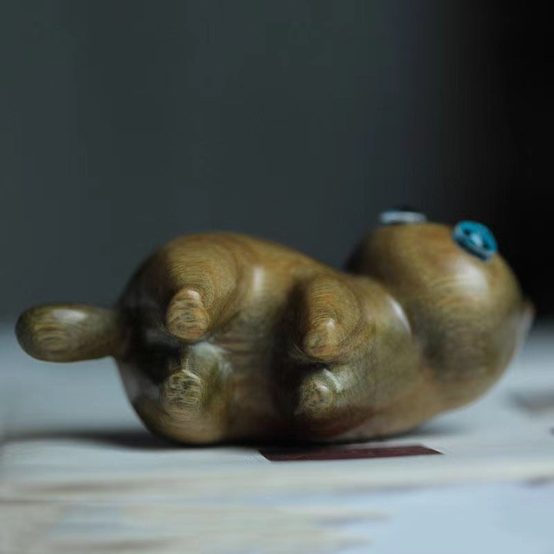 Handgemaakte houten gesneden katten