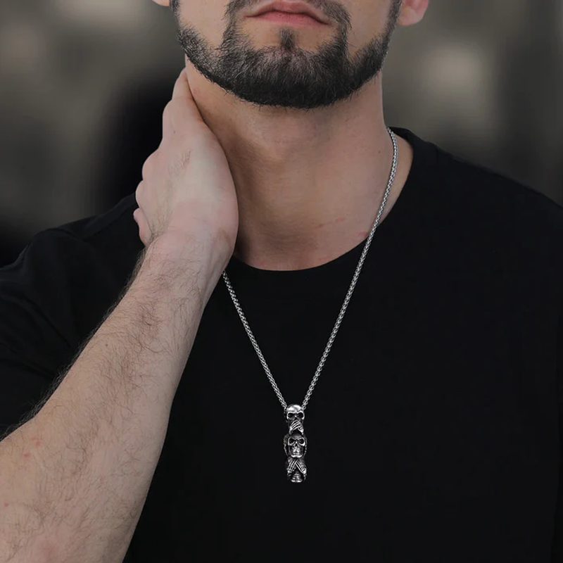 Spreek geen kwaad, hoor geen kwaad, zie geen kwaad schedels ketting