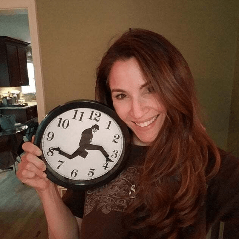 Finebay™ Ministry of Silly Walks Clock