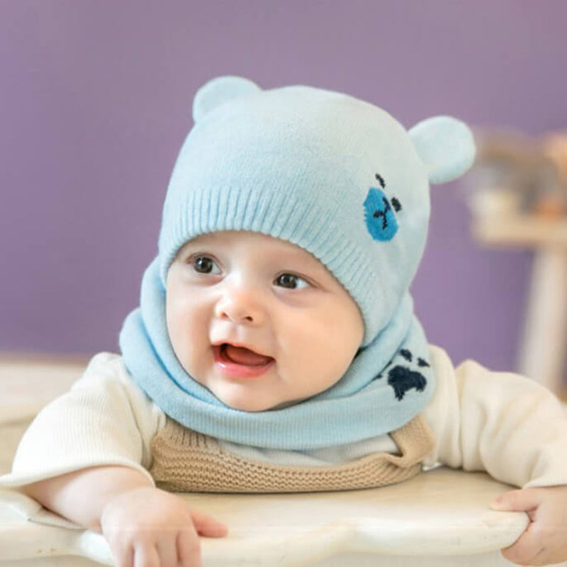 Set babymutsjes en sjaals