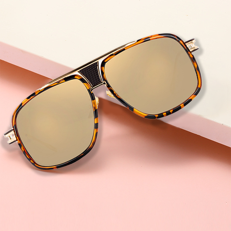 Vintage metalen zonnebril met groot montuur