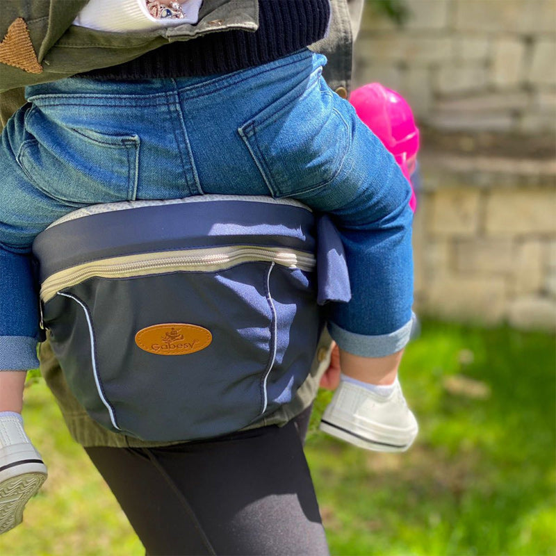 Baby's Bonding Carrier