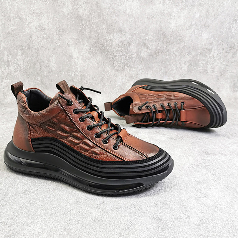 Sneakers met krokodillen print van koeien huid