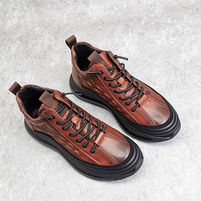 Sneakers met krokodillen print van koeien huid
