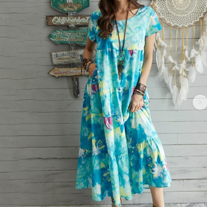 Jurk met ronde hals en bloemen