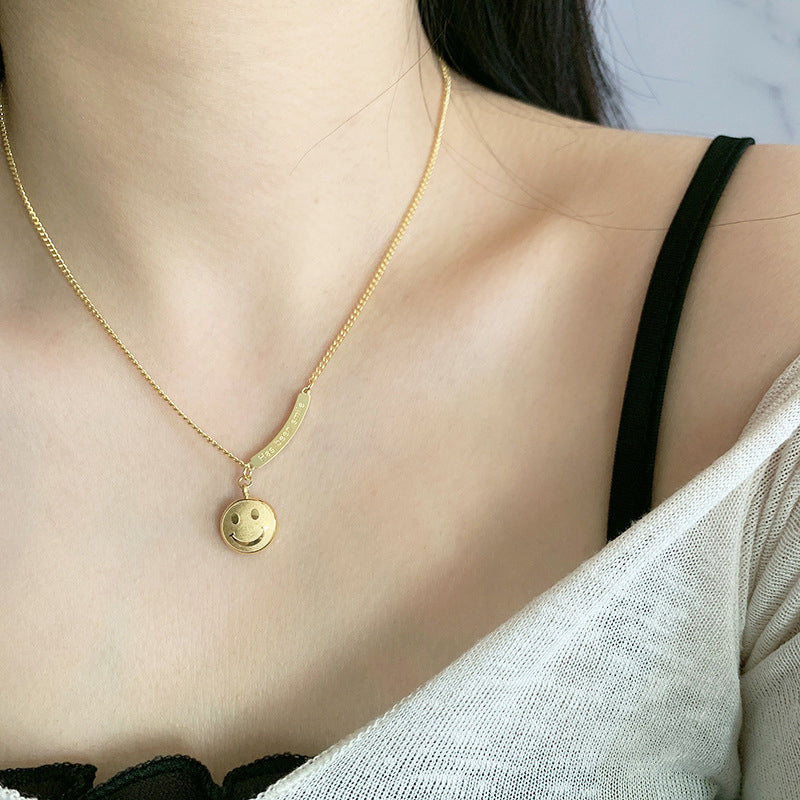 Geometrische smiley ketting