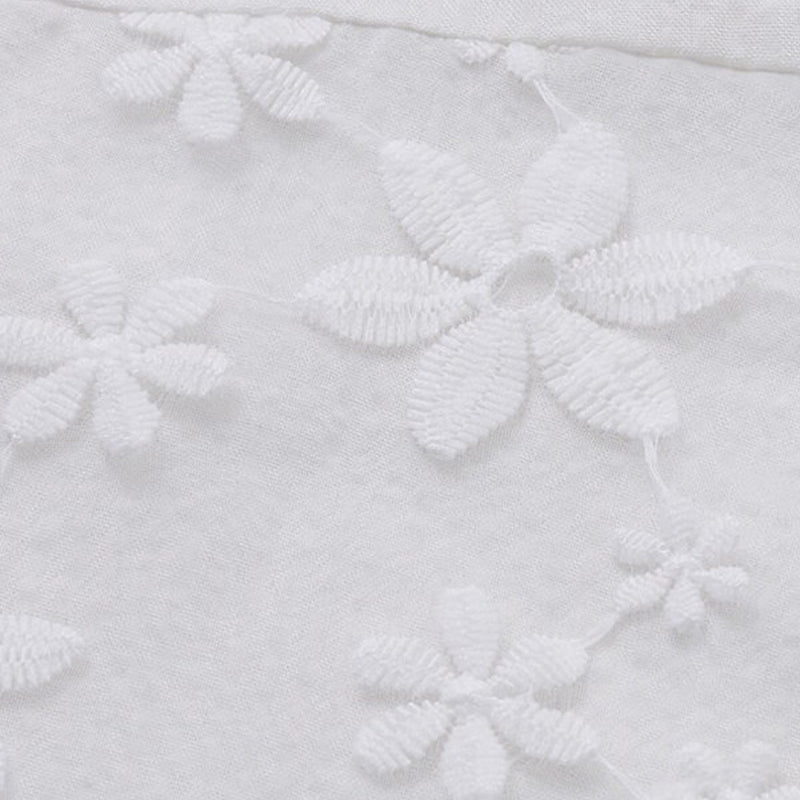 Damestop met geborduurde kant en lange mouwen van katoen